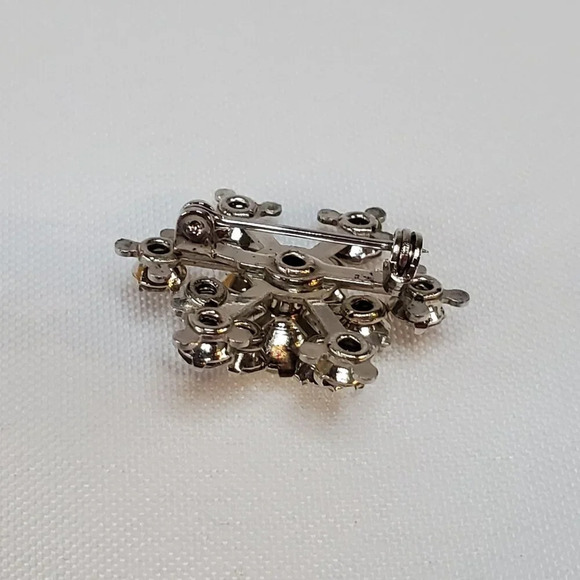 Vintage 50's Rhinestone Brooch Pin Riveted Starburst Star Snowflake retro - Picture 3 of 11